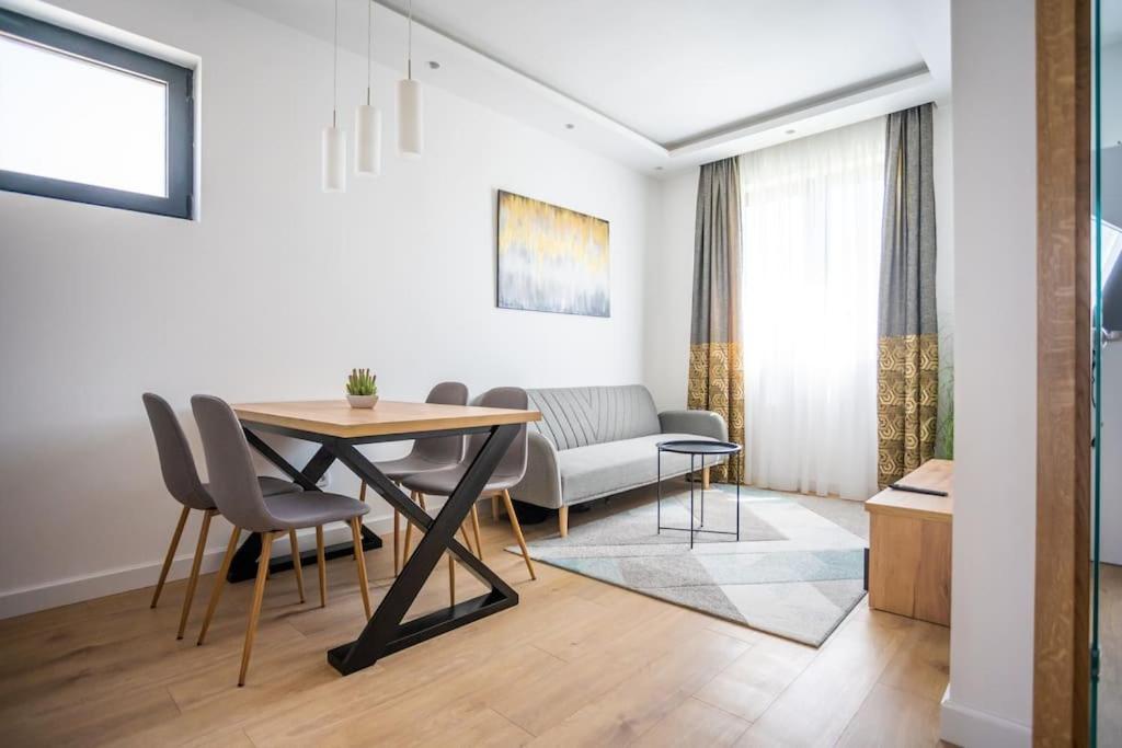 The Boy Next Door Apartment Белград Екстериор снимка
