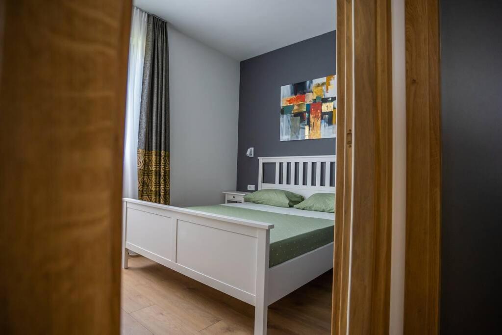The Boy Next Door Apartment Белград Екстериор снимка
